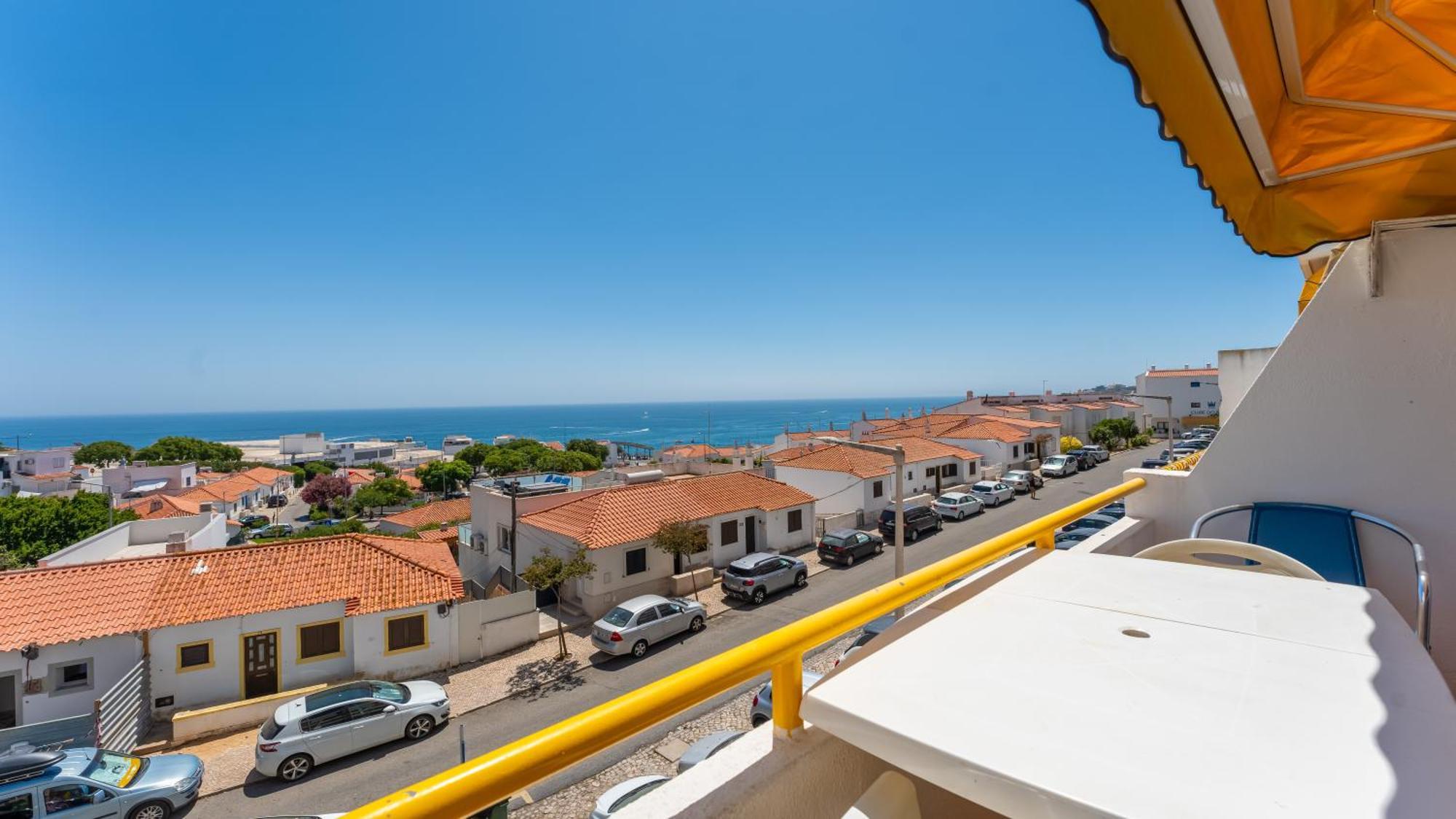 Typical T2 In Albufeira W/ Balcony By Lovelystay Exterior photo
