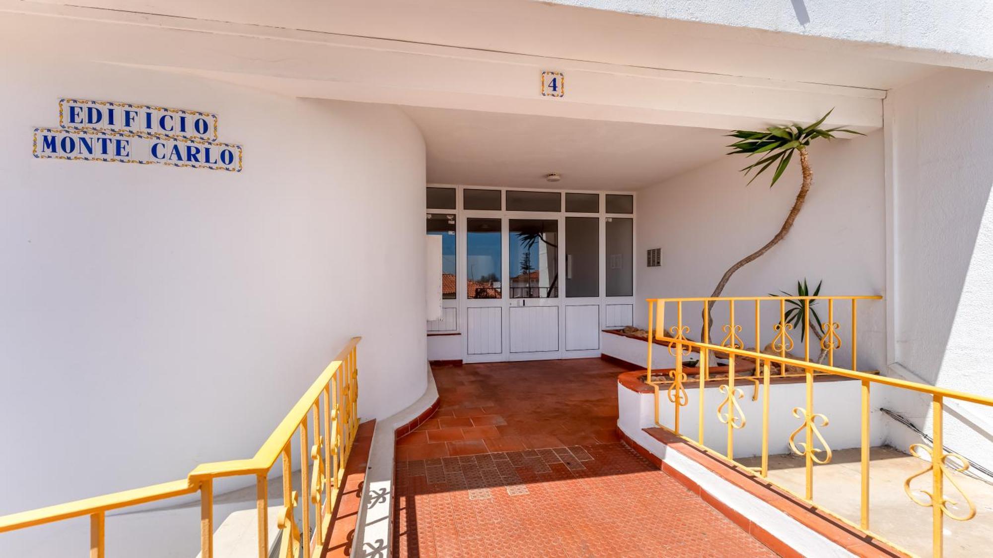Typical T2 In Albufeira W/ Balcony By Lovelystay Exterior photo